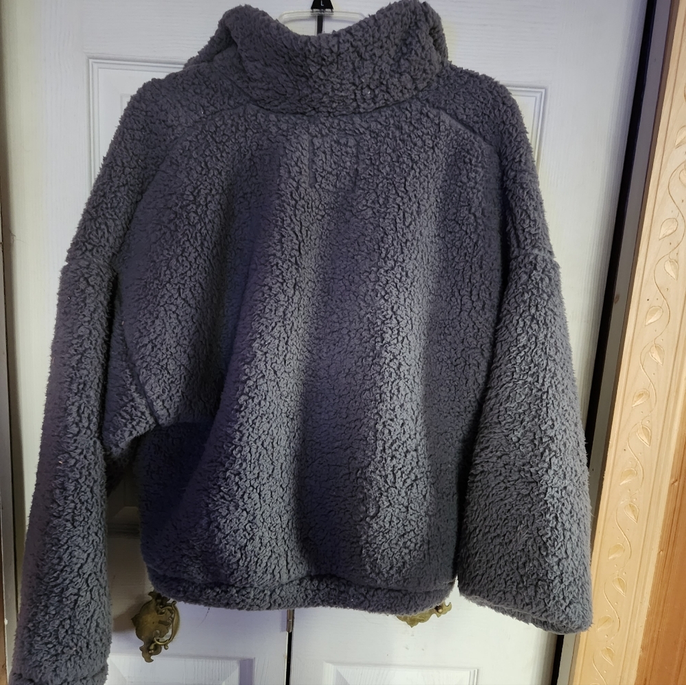 Hollister Charcoal Fleece Half-Zip Jacket - Picture 8 of 9